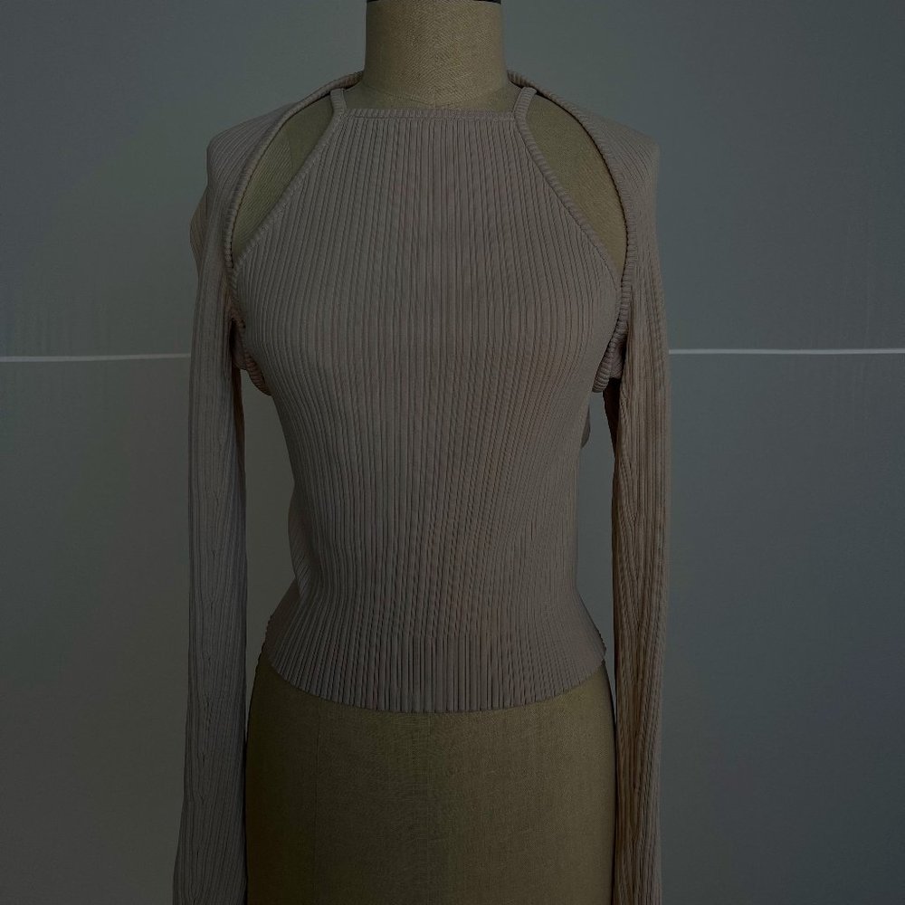 NICHOLAS | LUNA SET IN BEIGE | Detachable cardigan